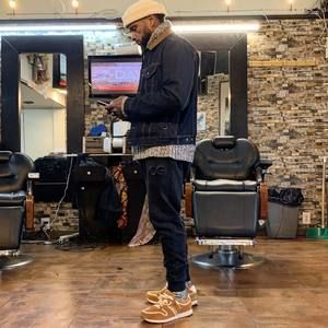 Meet your Posher, Derrick